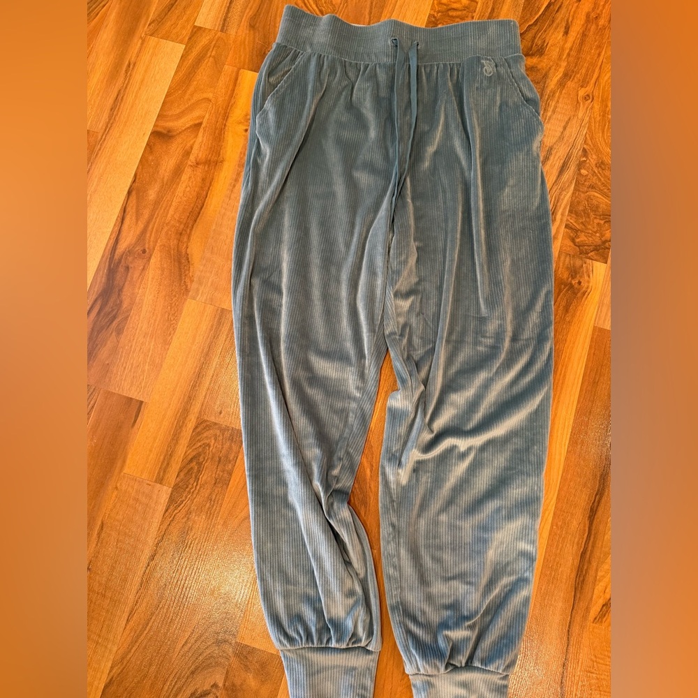 Victoria’s Secret on point velour‎ jogger pant teal ribbed size medium